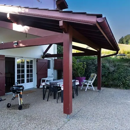 Bel Avec Terrasse Jardin Vue Montagne *